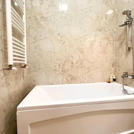 Address 26 - Palace Of Parliament Area Apartment